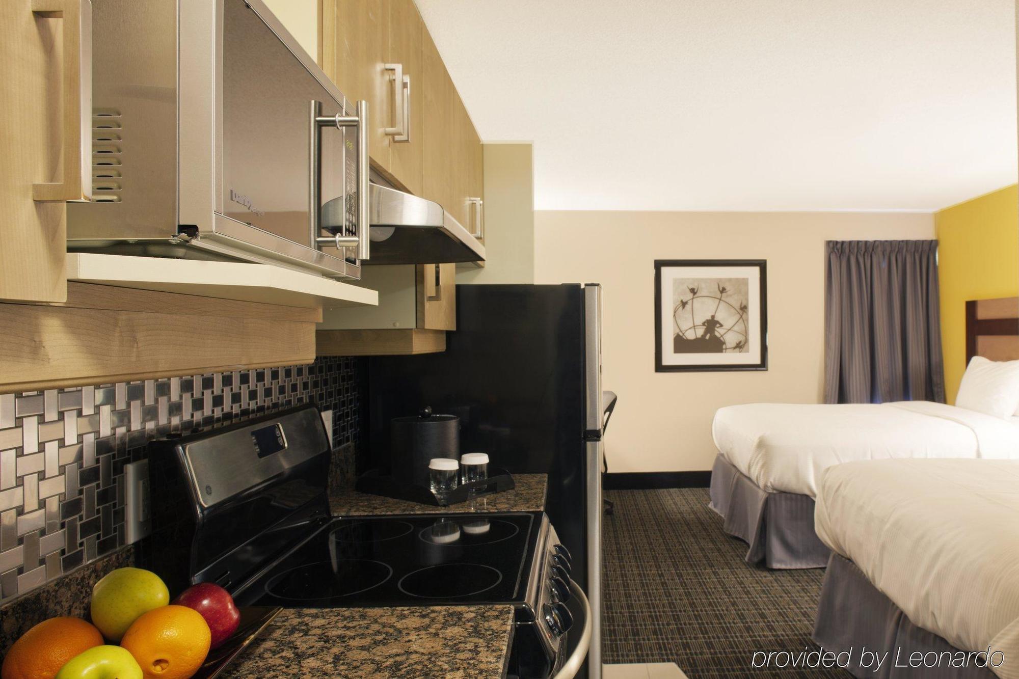 Canadas Best Value Inn Toronto Ngoại thất bức ảnh