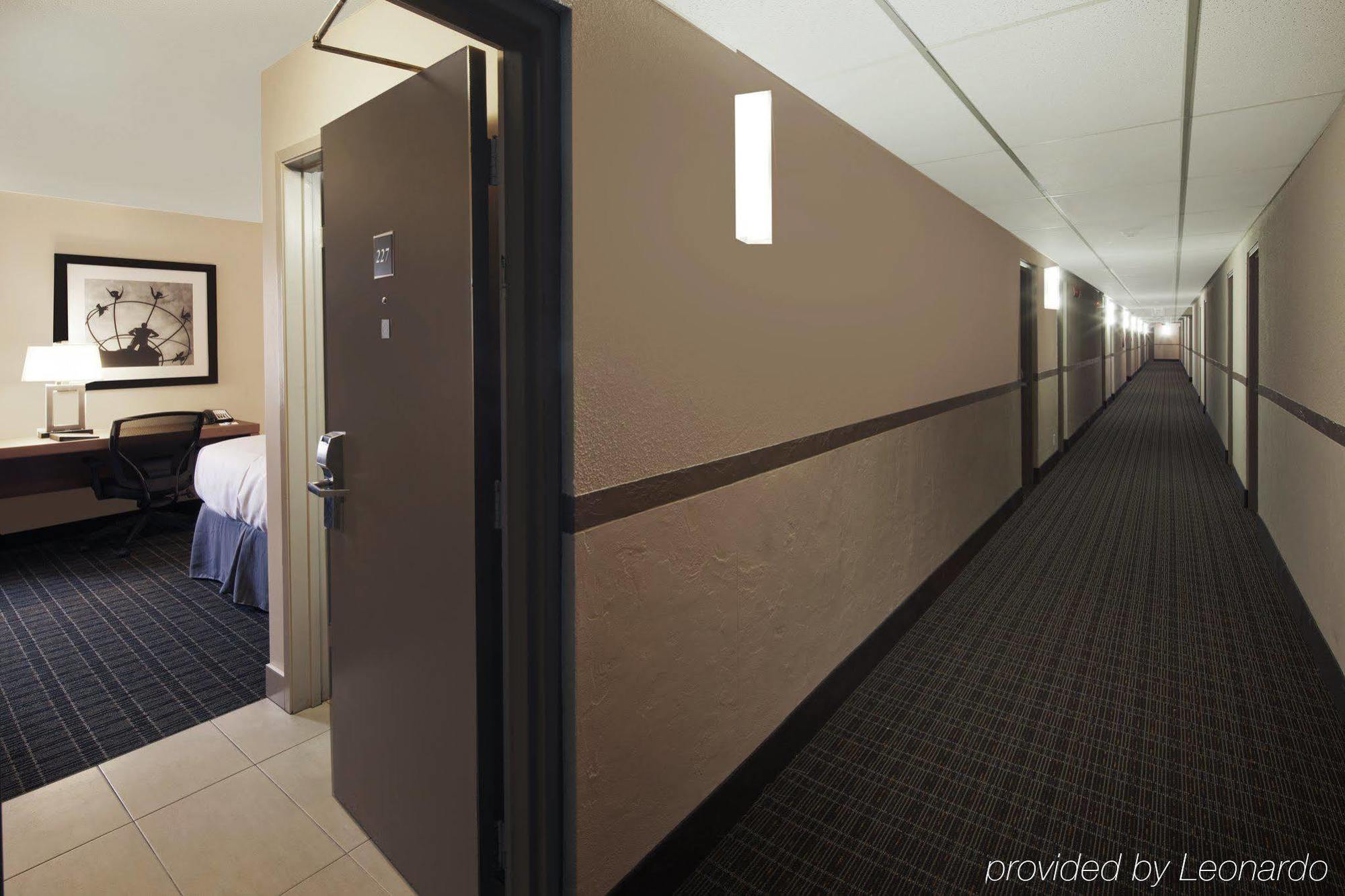 Canadas Best Value Inn Toronto Ngoại thất bức ảnh