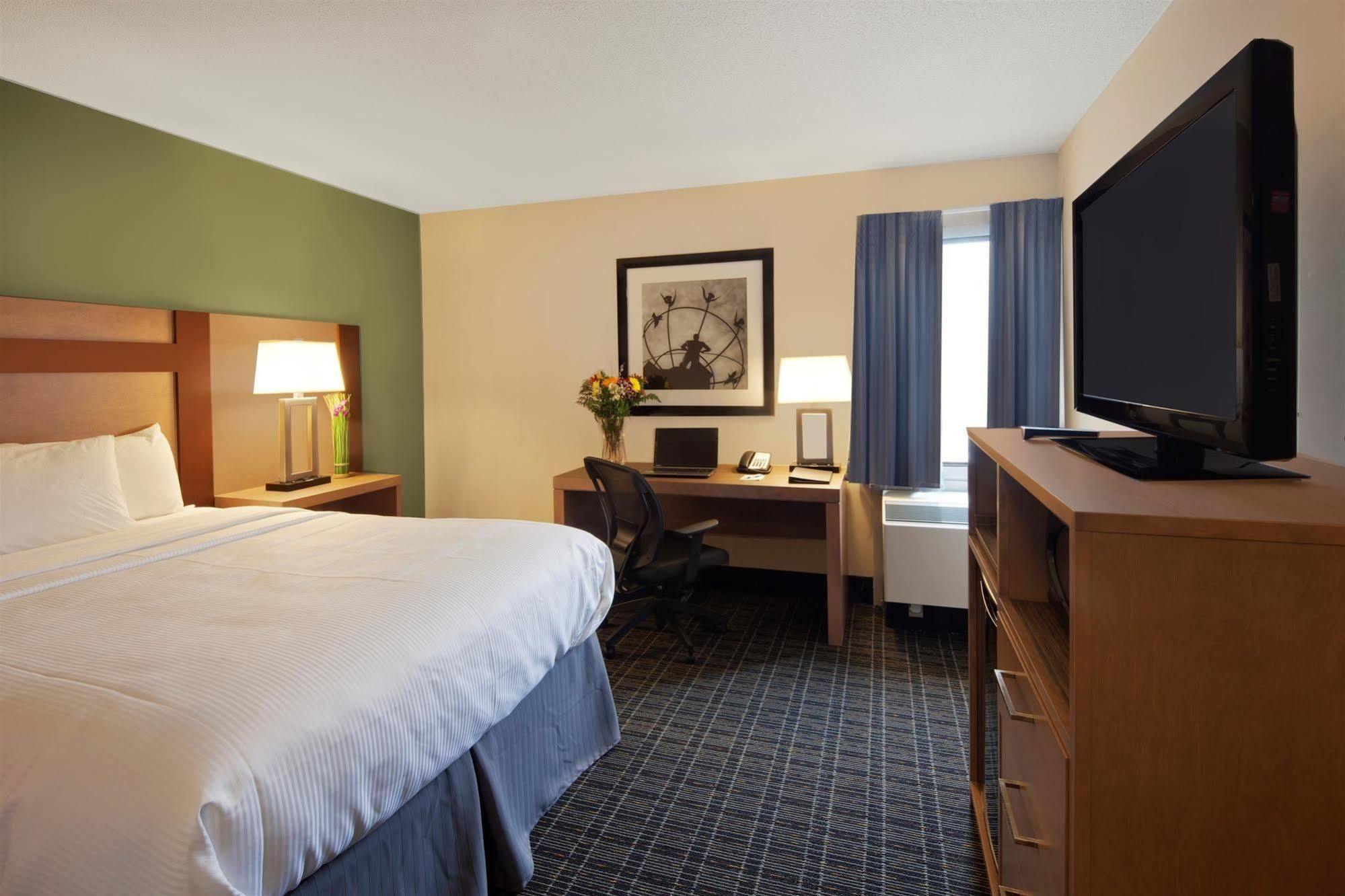 Canadas Best Value Inn Toronto Ngoại thất bức ảnh
